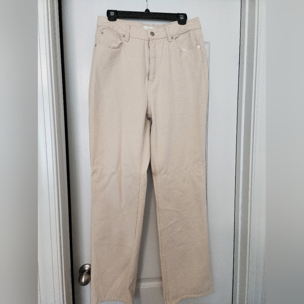 NWT H&M Cream Straight Leg Jeans